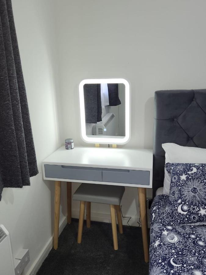 Delight Apartment, Close To Excel, London City Airport & O2! Εξωτερικό φωτογραφία