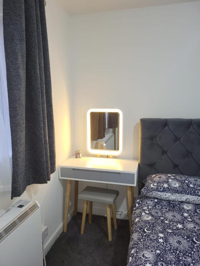 Delight Apartment, Close To Excel, London City Airport & O2! Εξωτερικό φωτογραφία